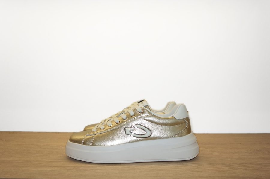 Sneaker Aeris laminata dorata Alberto Guardiani donna